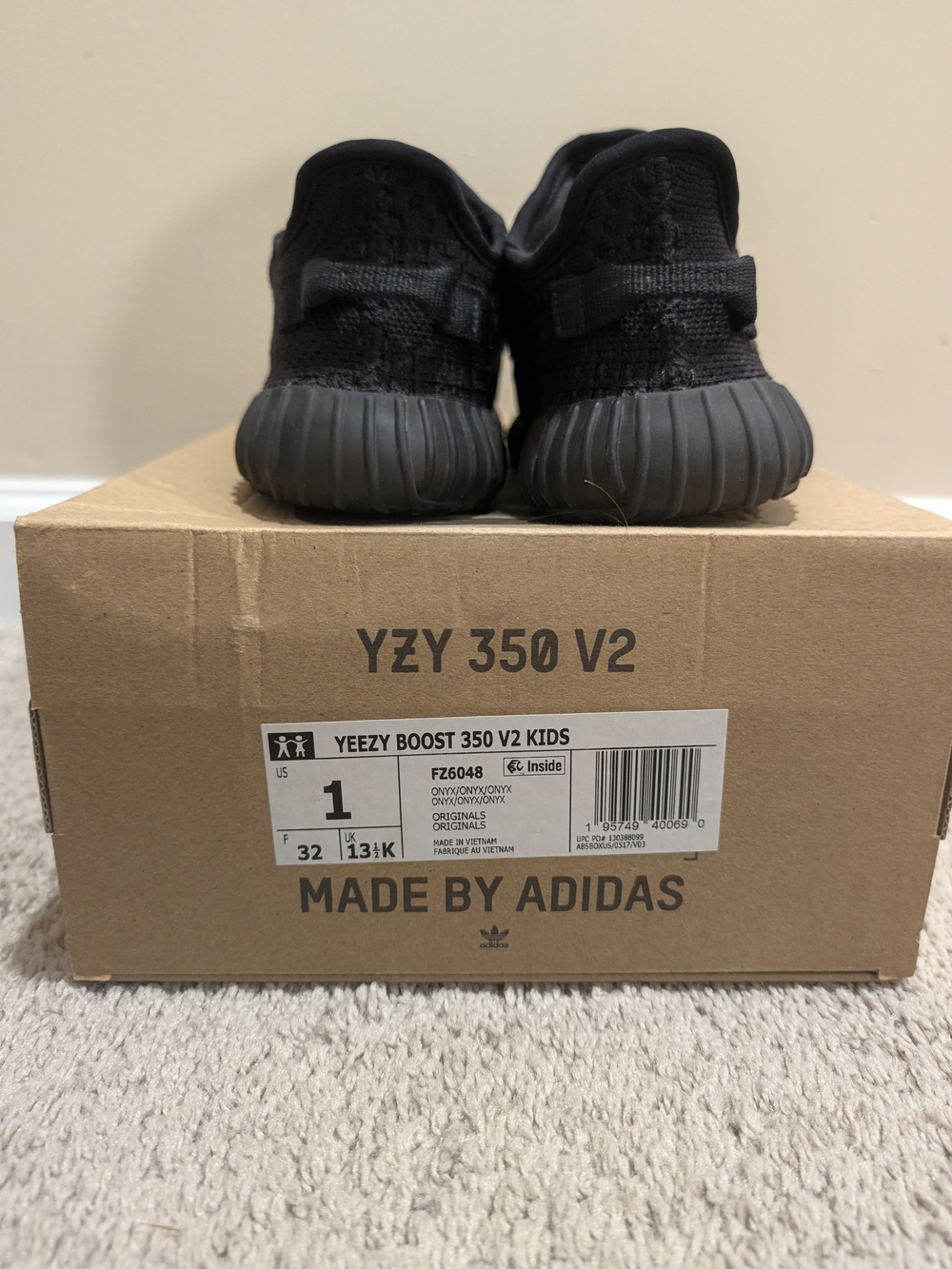 Adidas Yeezy Boost 350 V2 Kids — Core Black Free Shipping